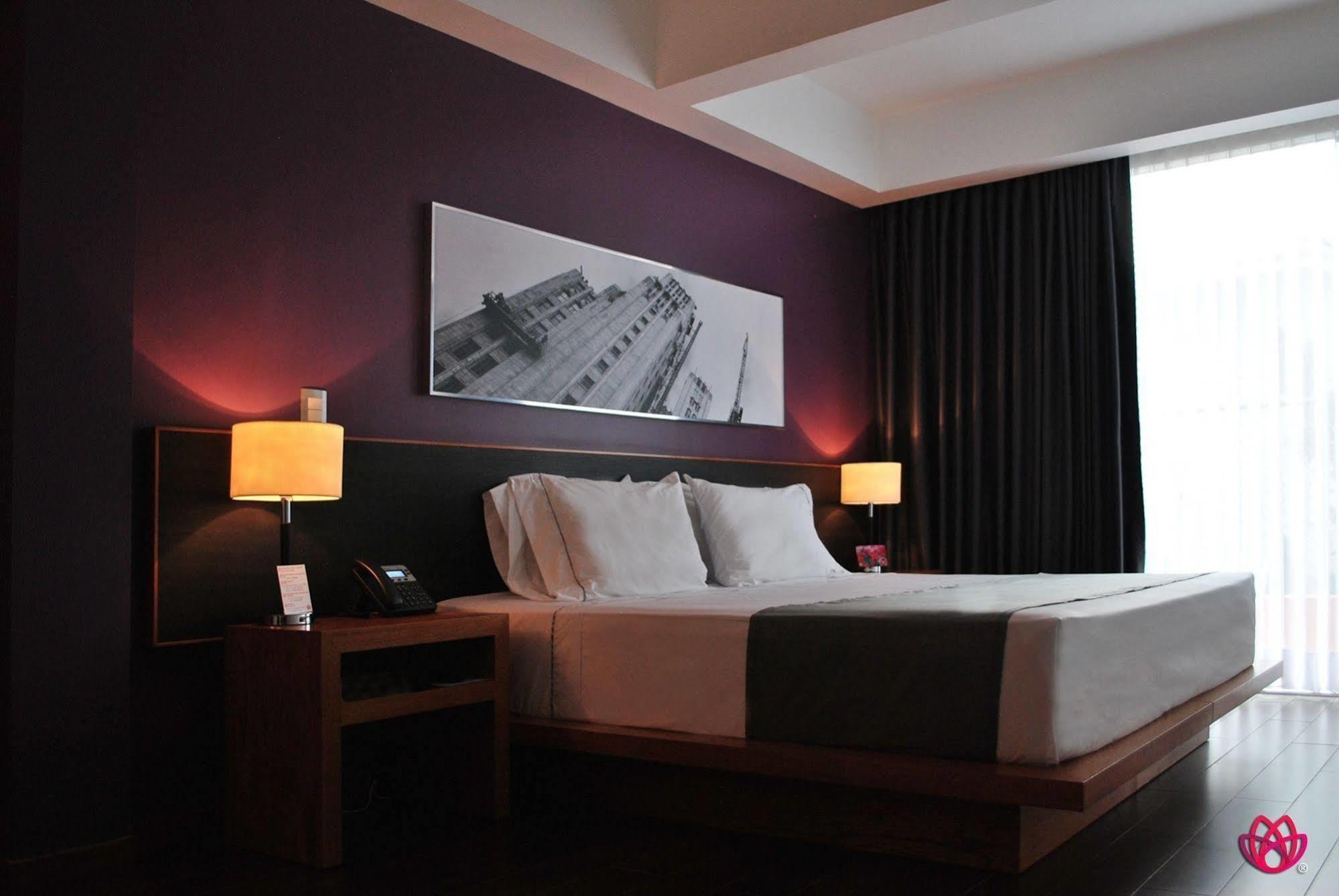 Hotel Y Tu Expo 과달라하라 외부 사진