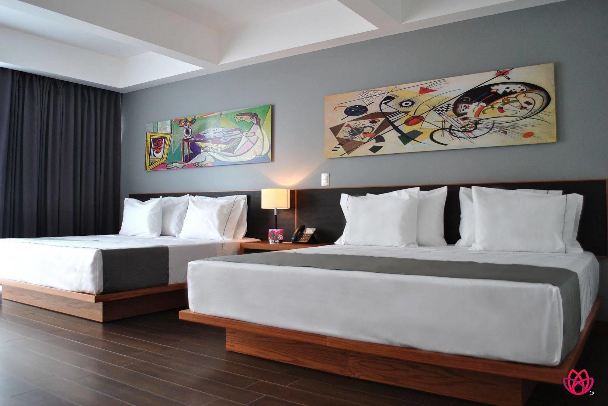 Hotel Y Tu Expo 과달라하라 외부 사진