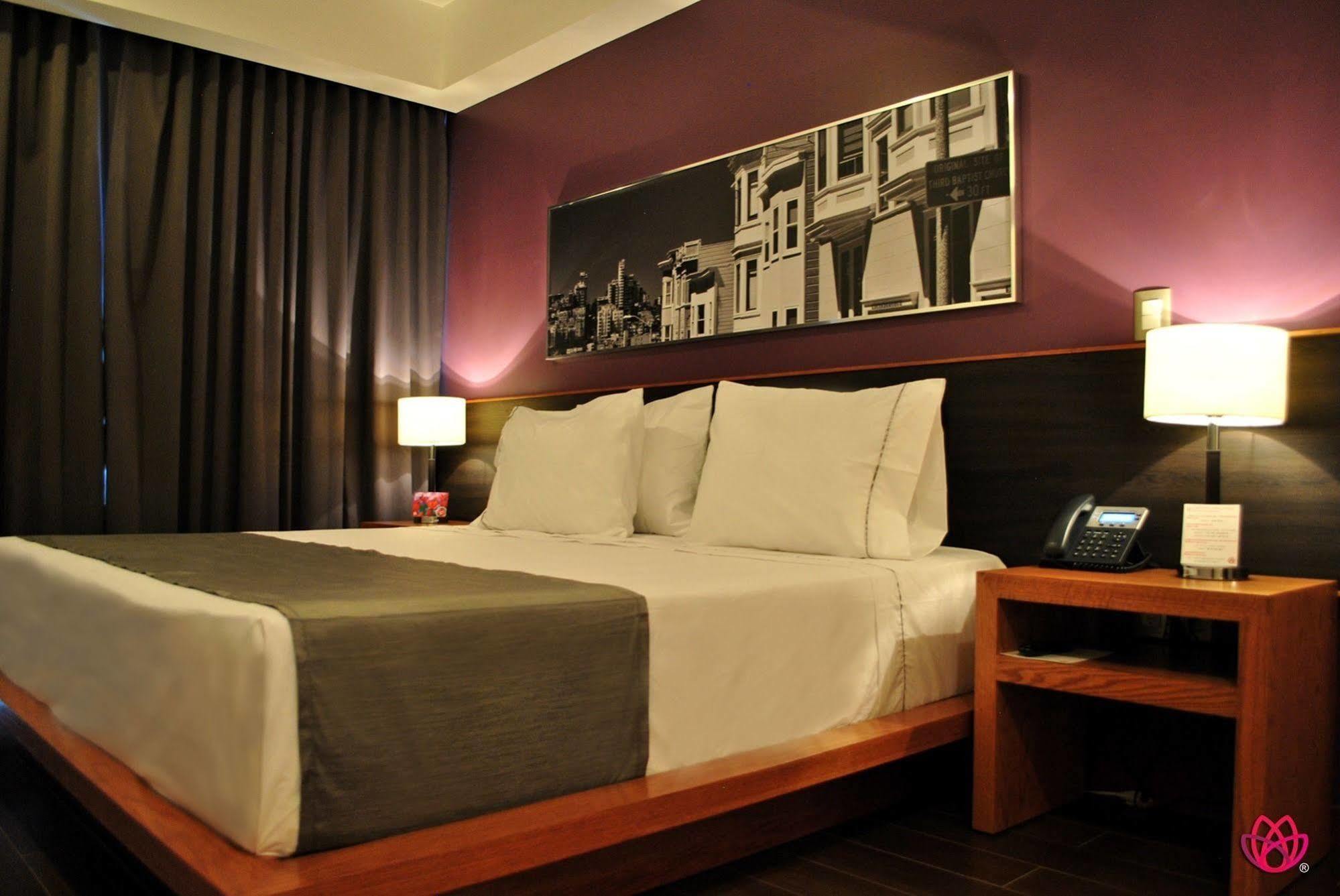 Hotel Y Tu Expo 과달라하라 외부 사진