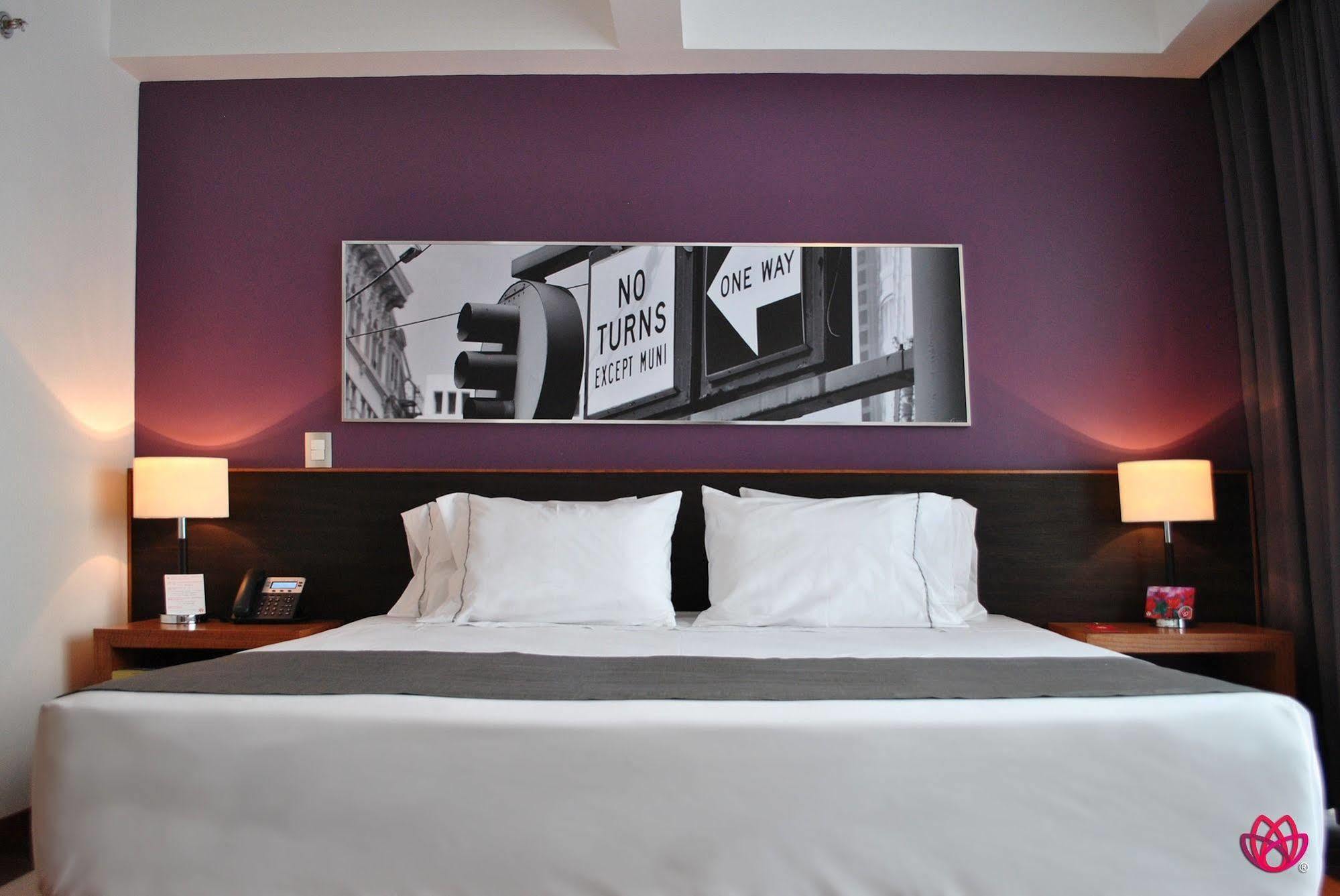 Hotel Y Tu Expo 과달라하라 외부 사진