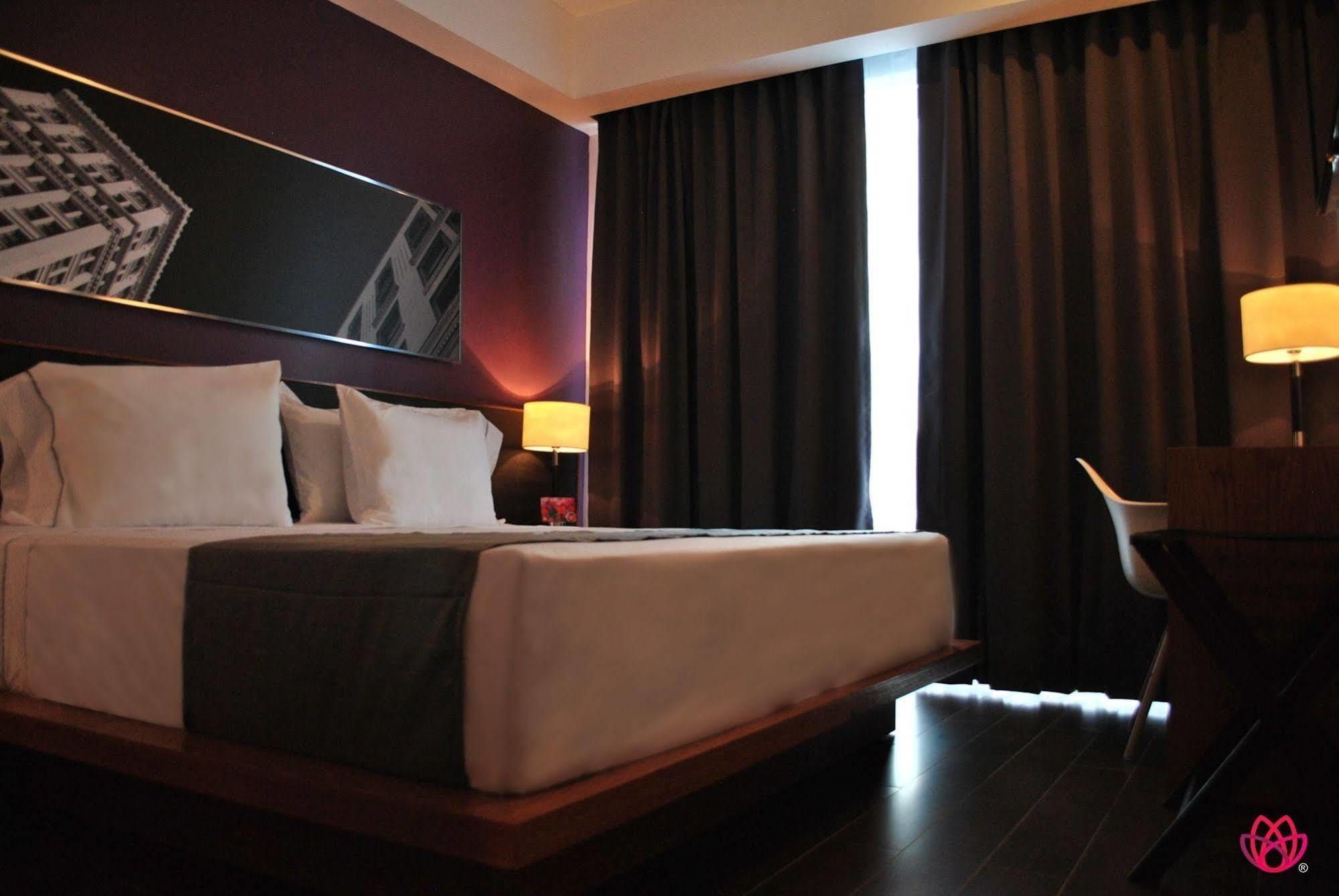 Hotel Y Tu Expo 과달라하라 외부 사진